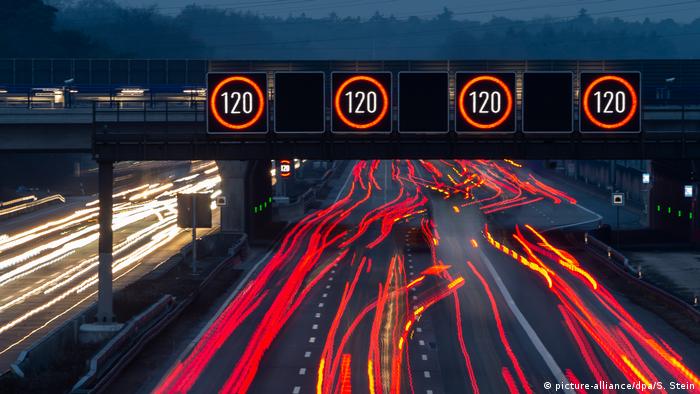 estradas sem limite de velocidade viram dilema na alemanha