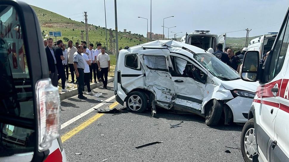 mardin'de trafik kazası: 11 yaralı
