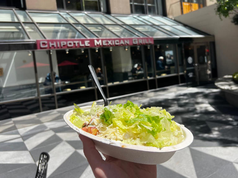 Chipotle Keeps Raising Prices. Gym Rats and Millennials Are Still ...