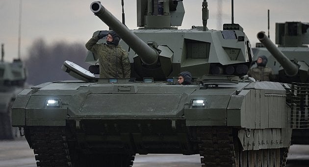ruská armáda konečně dostane supermoderní tank armata. ukrajinu mine