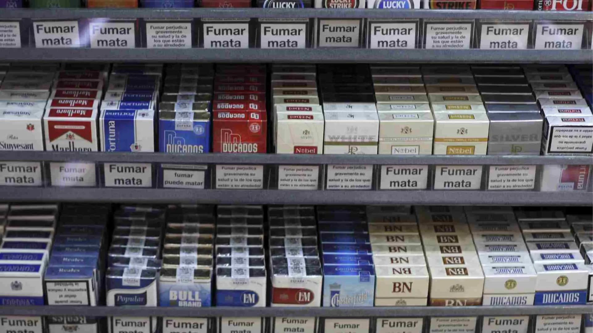 el precio del tabaco cambia y estas son las marcas de cigarrillos afectadas