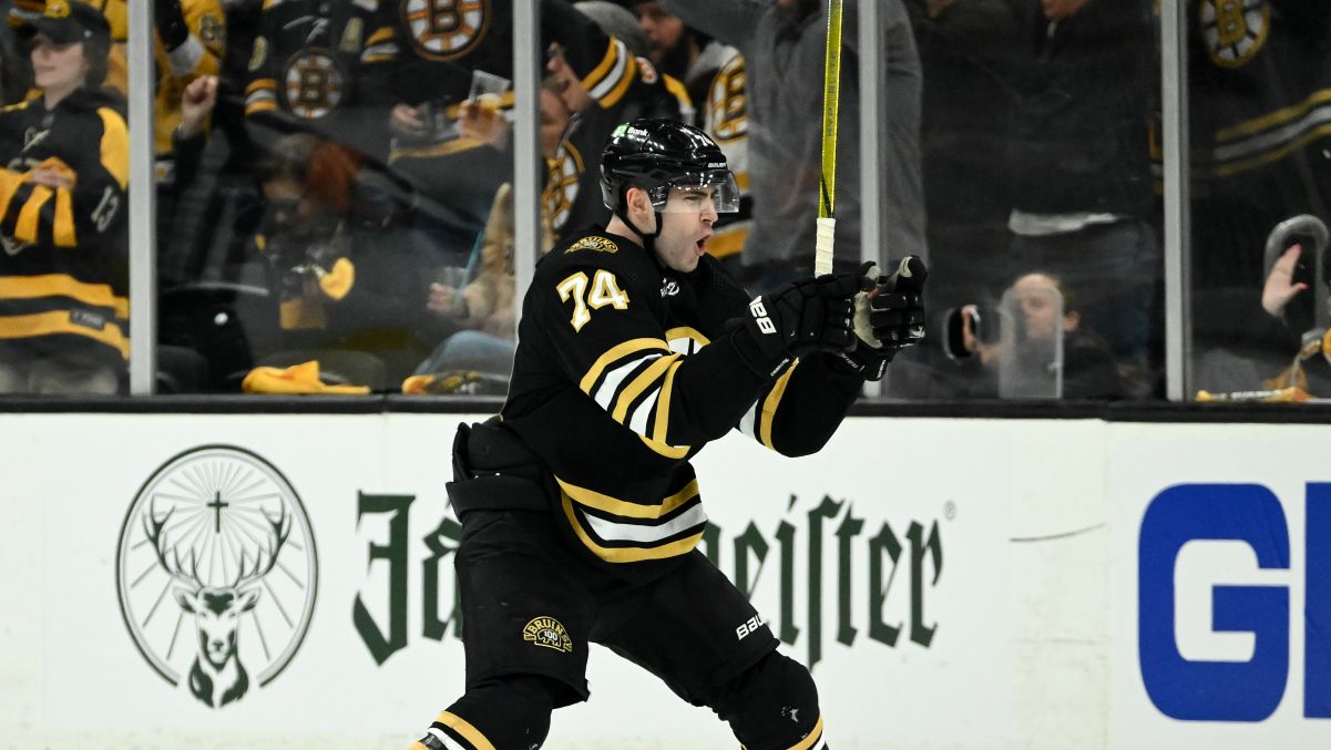 Bruins-Leafs Takeaways: Swayman, DeBrusk Shine As B's Win 5-1 In Game 1