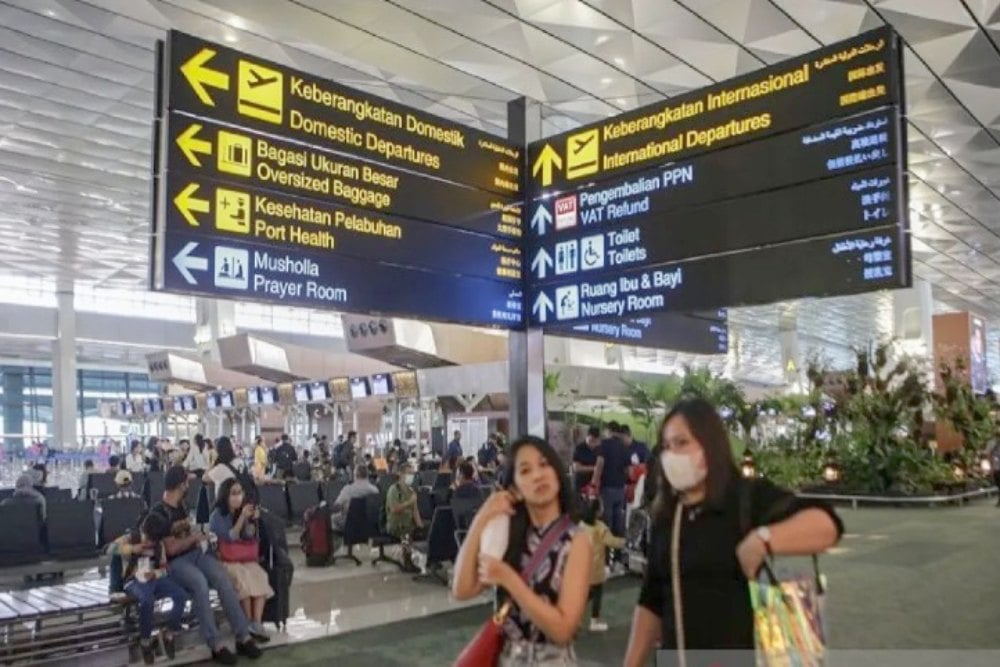 rencana pemerintah tarik iuran pariwisata lewat tiket pesawat dinilai tak etis