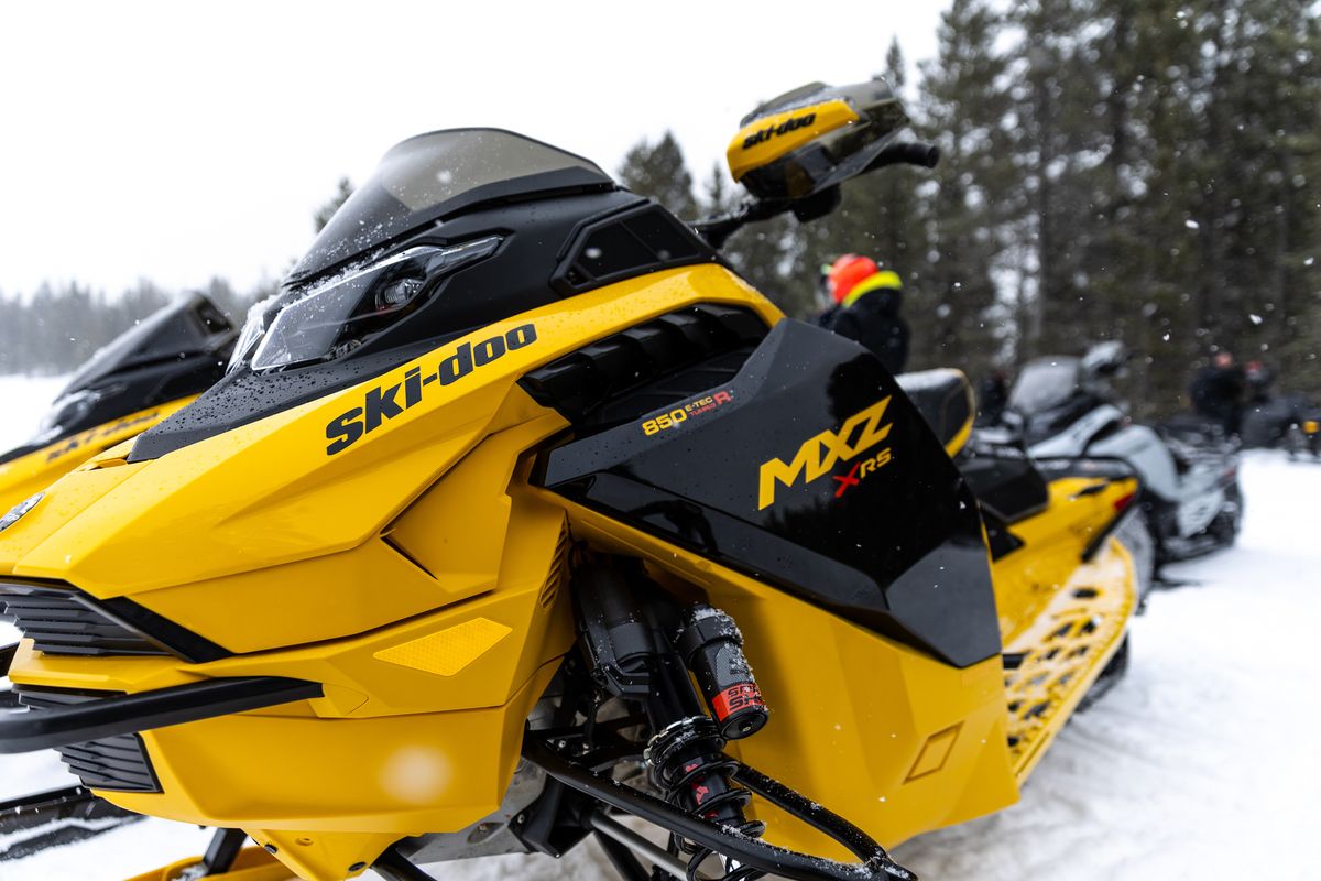 2025 ski-doo mxz x-rs 850 e-tec turbo r is peak snowmobile