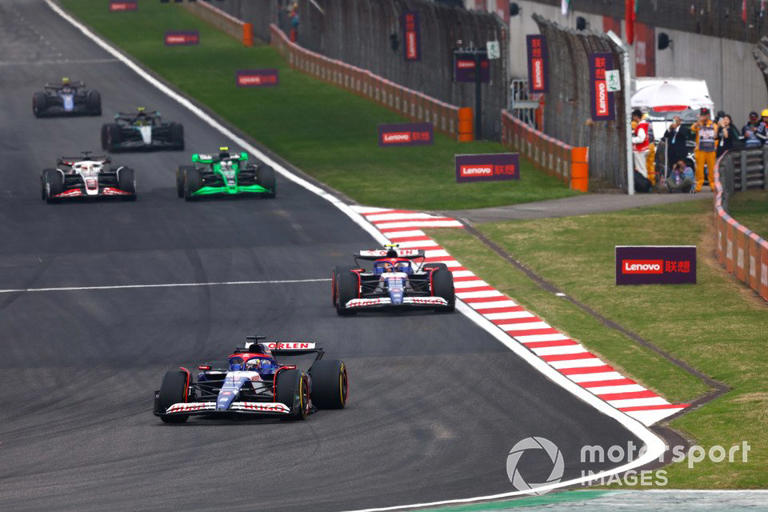 Ricciardo hit with Miami F1 grid penalty for safety car infringement