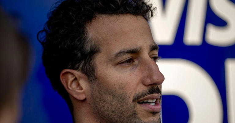 Furious Daniel Ricciardo hit with fresh blow as Miami Grand Prix grid ...