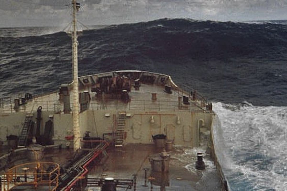 most extreme ‘rogue wave’ ever recorded in the pacific