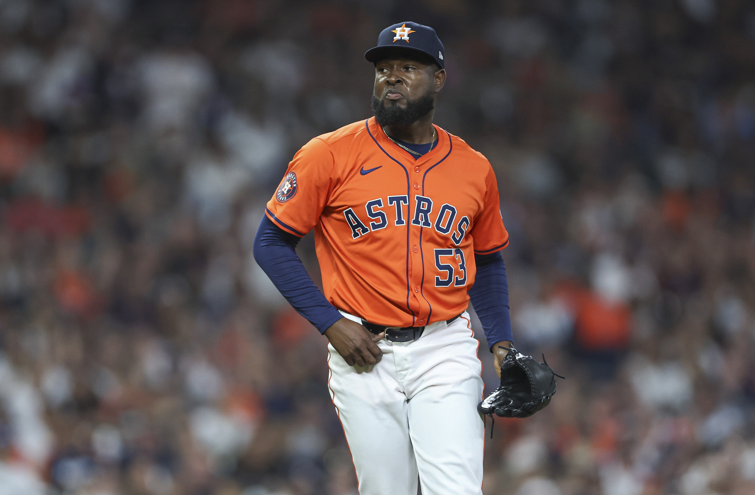 astros lose another starting pitcher to injury