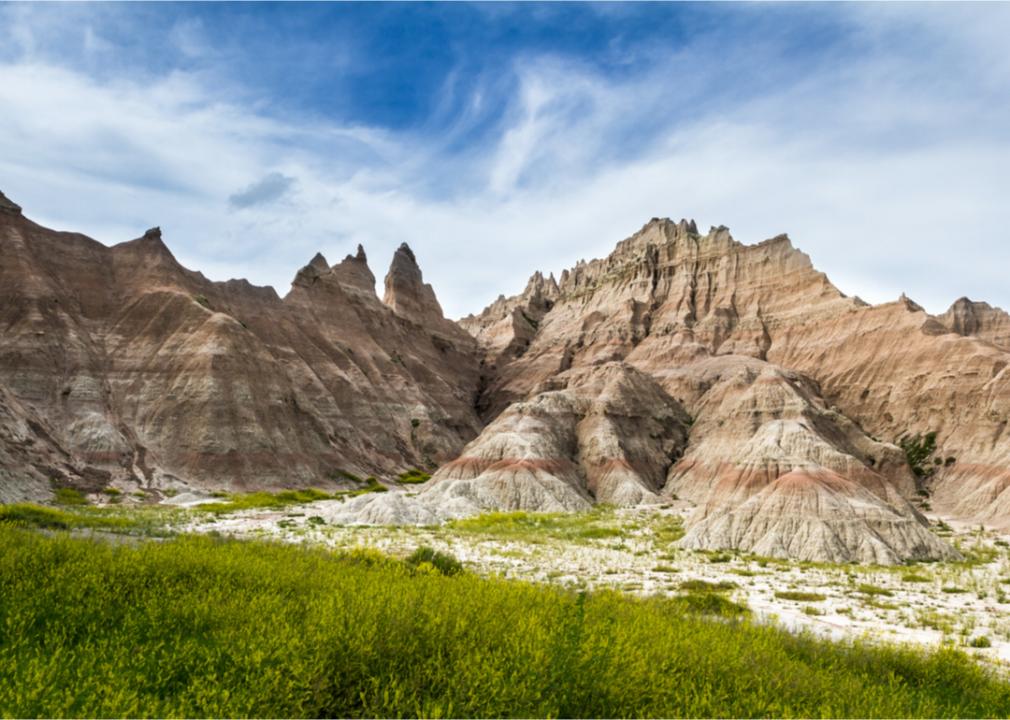 <p>Local wildlife and wildflowers come out in full force during spring in South Dakota. The temperatures can vary widely, ranging from 40 degrees to 80 degrees, but spring is still a perfect time to explore Badlands National Park and other monuments.</p>