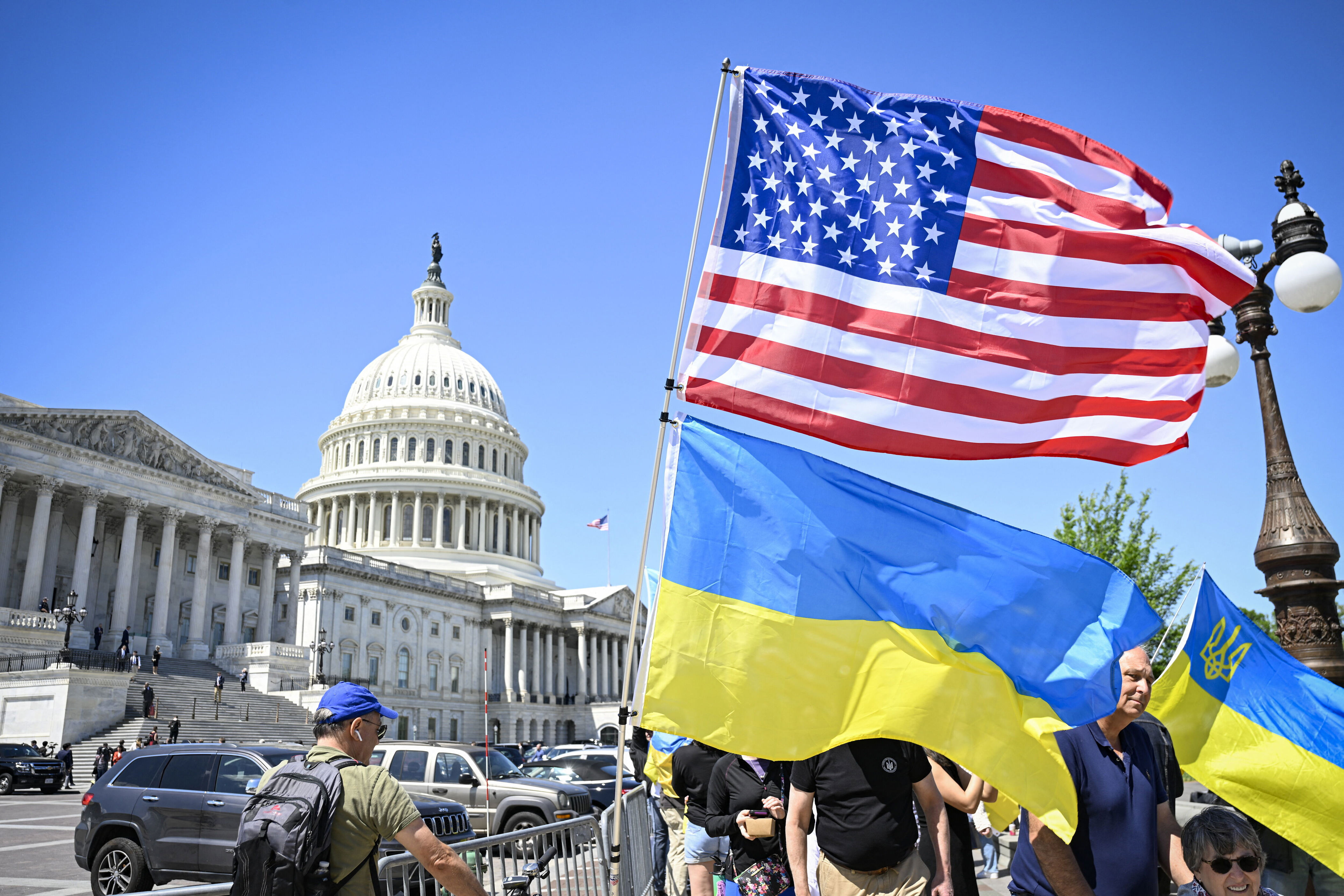 plan d’aide américain pour l’ukraine, nouvelle agression à grande-synthe, pogacar roi de la doyenne… l’actu de ce week-end