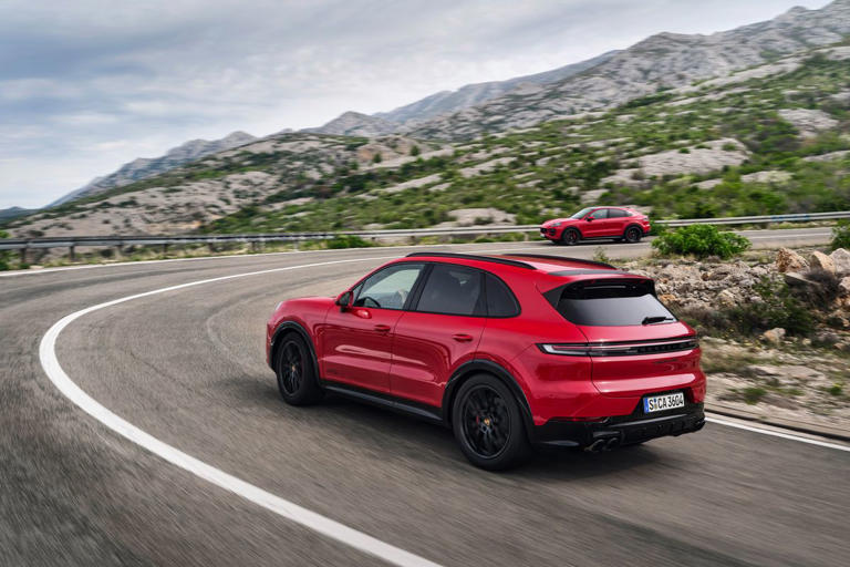 2025 Porsche Cayenne GTS Joins the Party with 493 HP and 127K Base Price