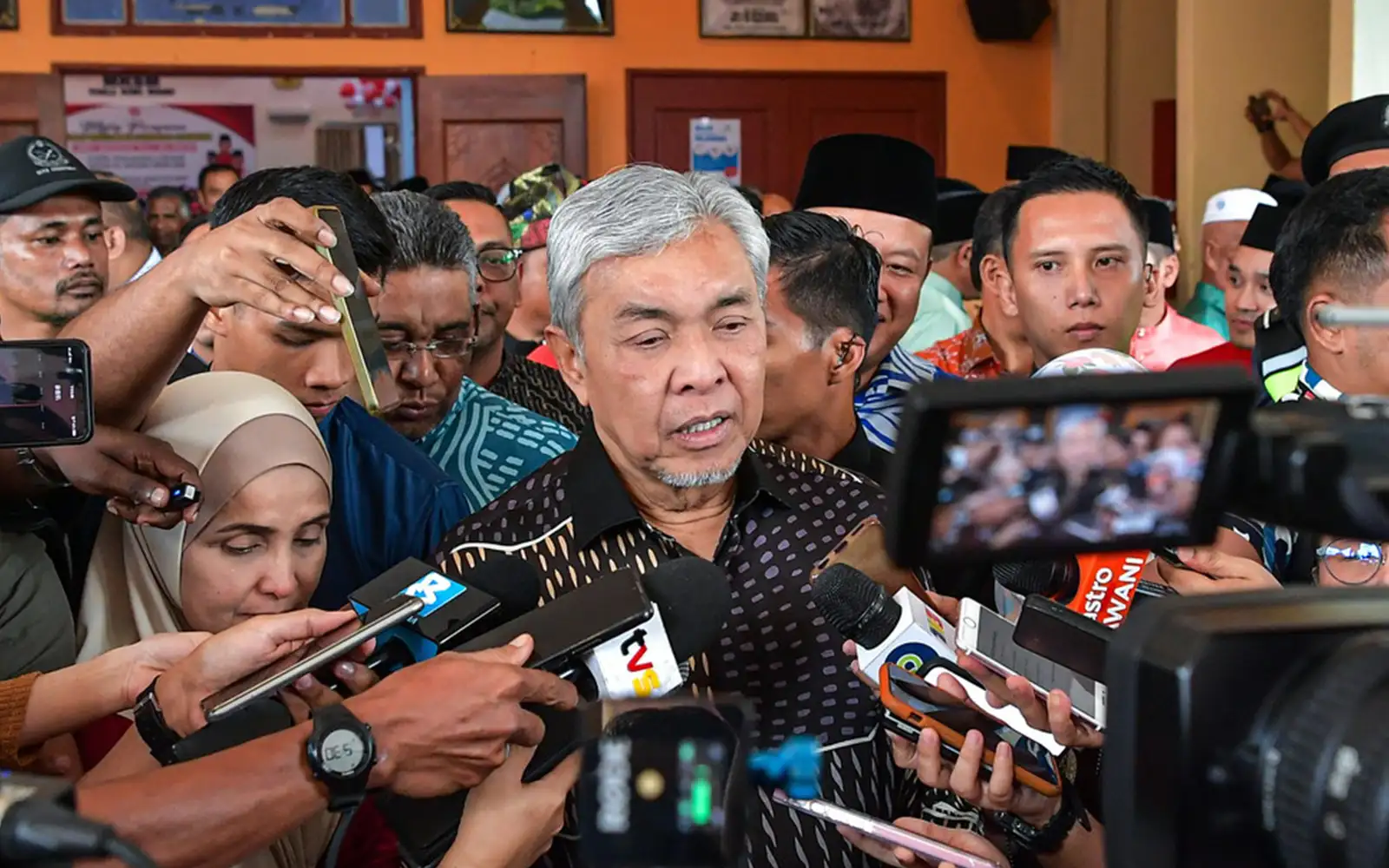 accept that we’re no longer dominant and adapt, zahid tells umno