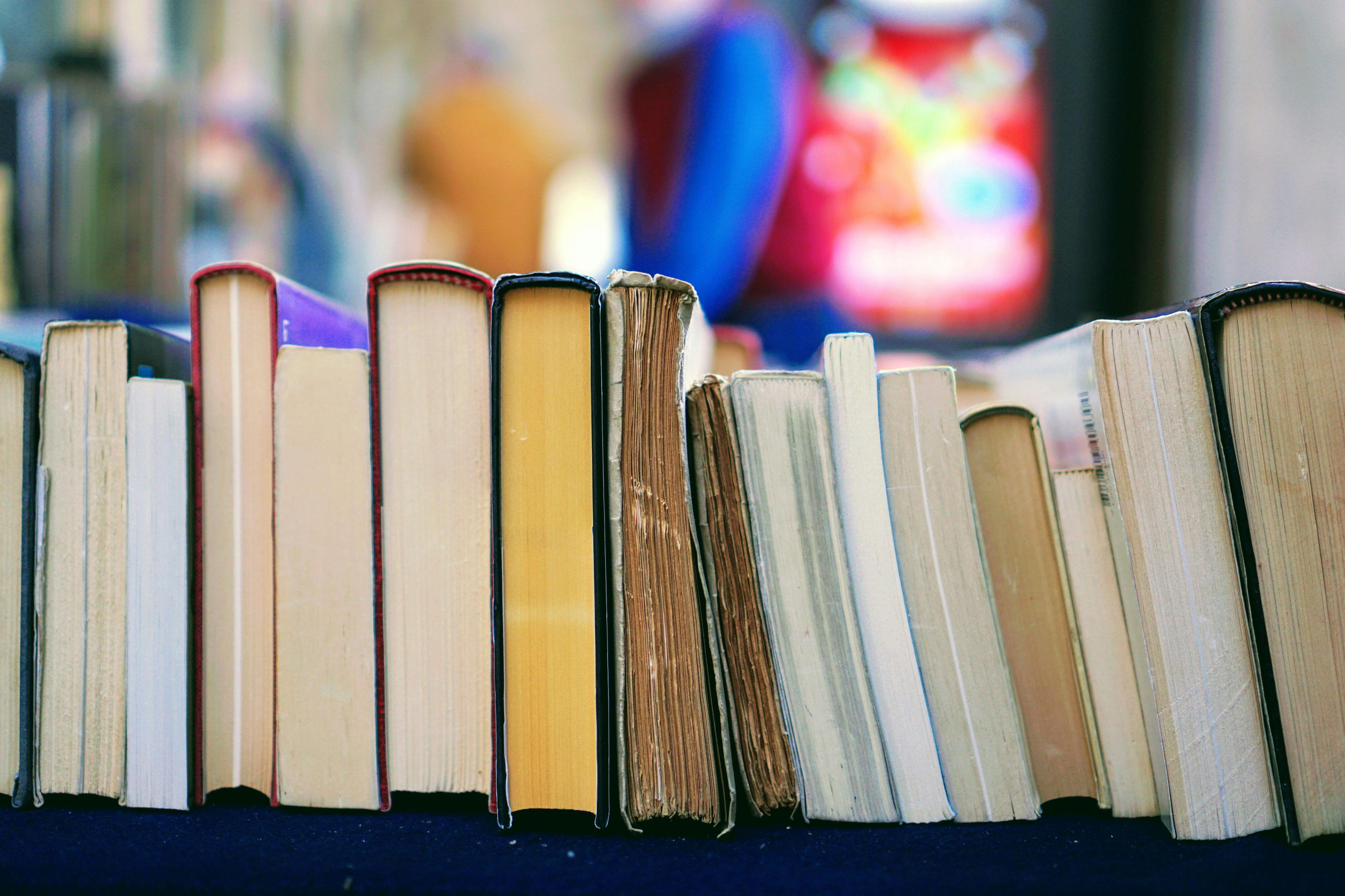 where to buy second-hand books in the uae