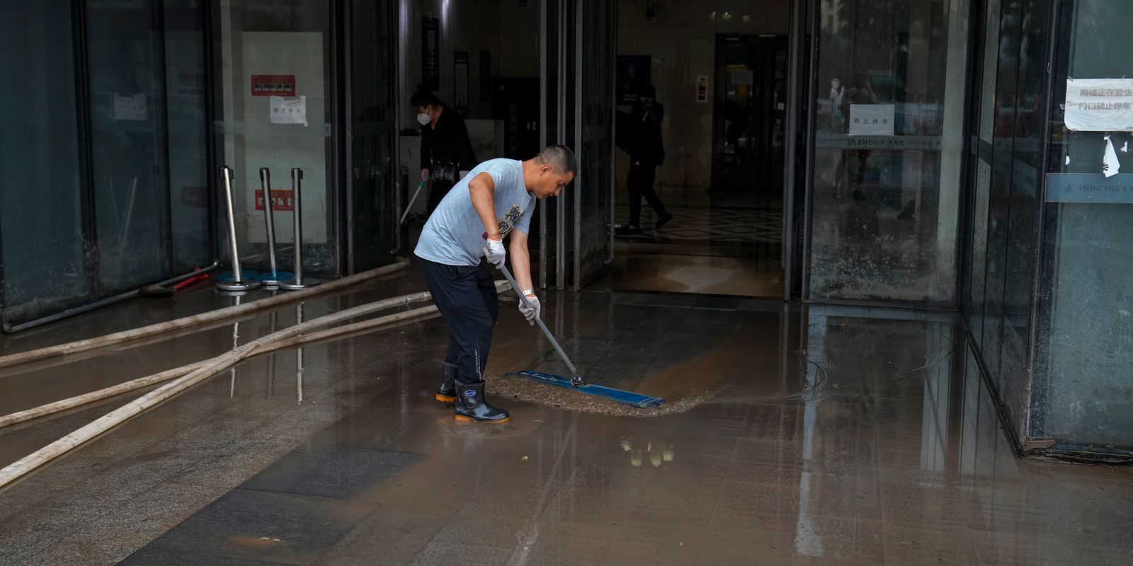 127 miljoner kineser hotas av massiva översvämningar