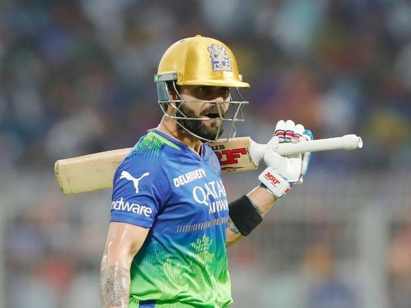 ipl 2024: virat fumes, charges at on-field umpire after falling to controversial umpiring call against knights