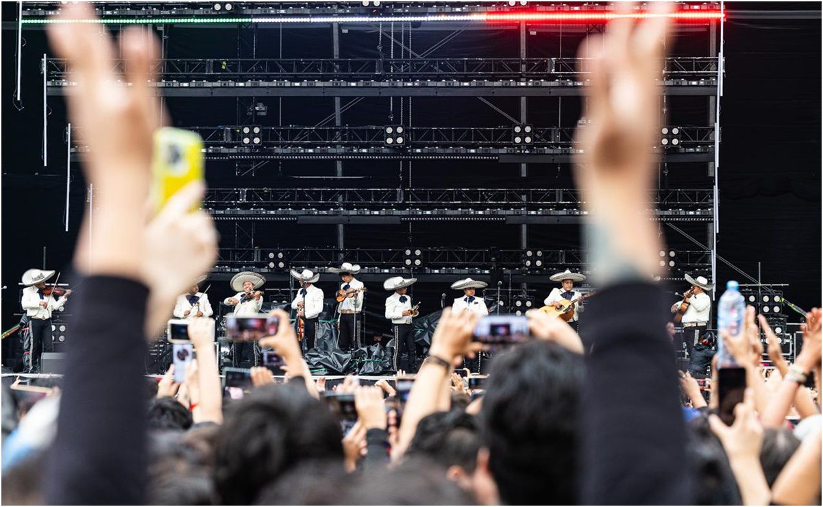fotos: así vivieron fanáticos el concierto de la banda interpol en el zócalo de la cdmx