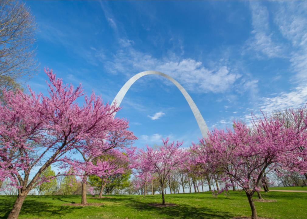 <p>Spring in Missouri is typically the state's wettest season, but pleasant temperatures make it a great time to visit Branson. Enjoy the city's famous live shows or the Silver Dollar City amusement park.</p>