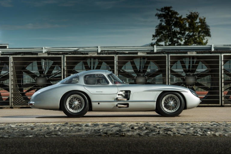 Forget Picassos, This Gullwing is Worth a Scream (and $142 Million)