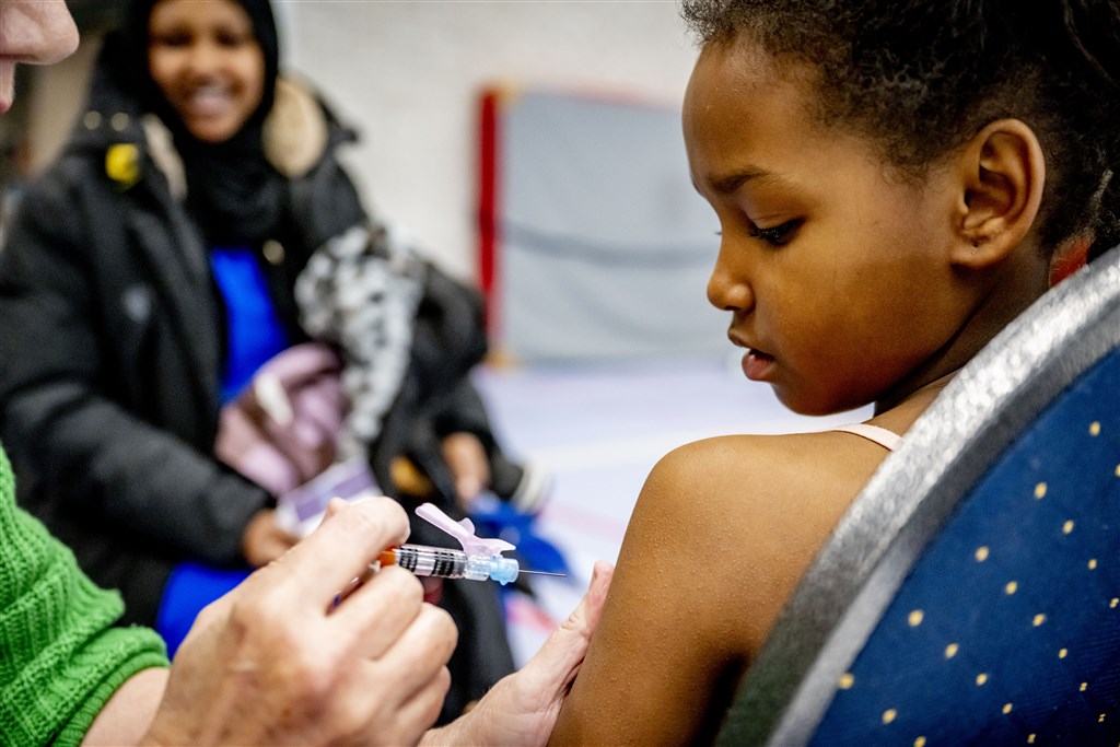 artsen slaan alarm om dalende vaccinatiegraad met landelijke actie