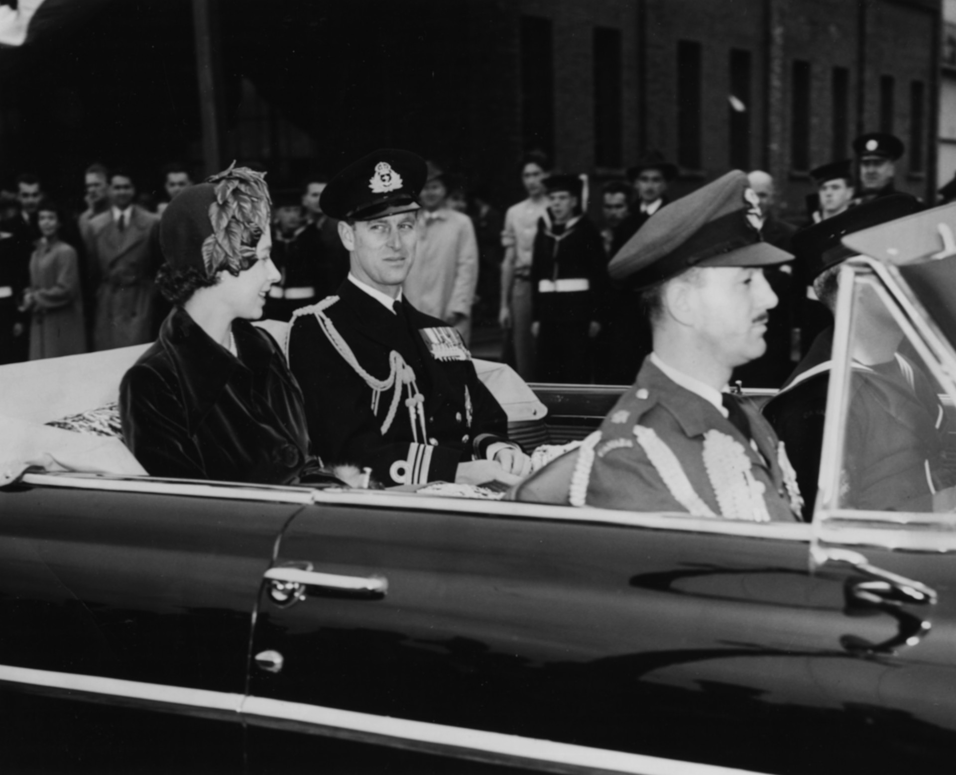 Princess Elizabeth and Prince Philip ride through crowded streets in Quebec.<p><a href="https://www.msn.com/en-za/community/channel/vid-7xx8mnucu55yw63we9va2gwr7uihbxwc68fxqp25x6tg4ftibpra?cvid=94631541bc0f4f89bfd59158d696ad7e">Follow us and access great exclusive content every day</a></p>