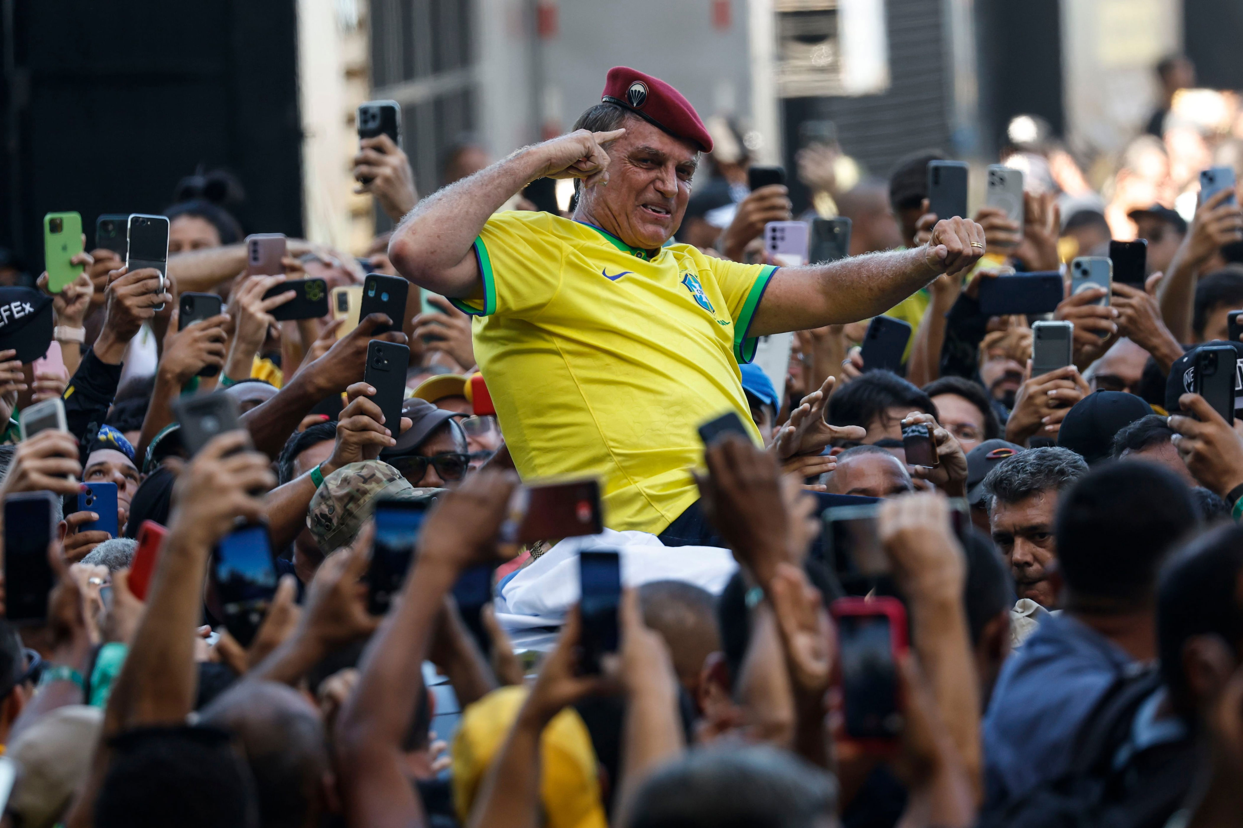 jair bolsonaro se rinde ante musk y llama a lula “amante de la dictadura”
