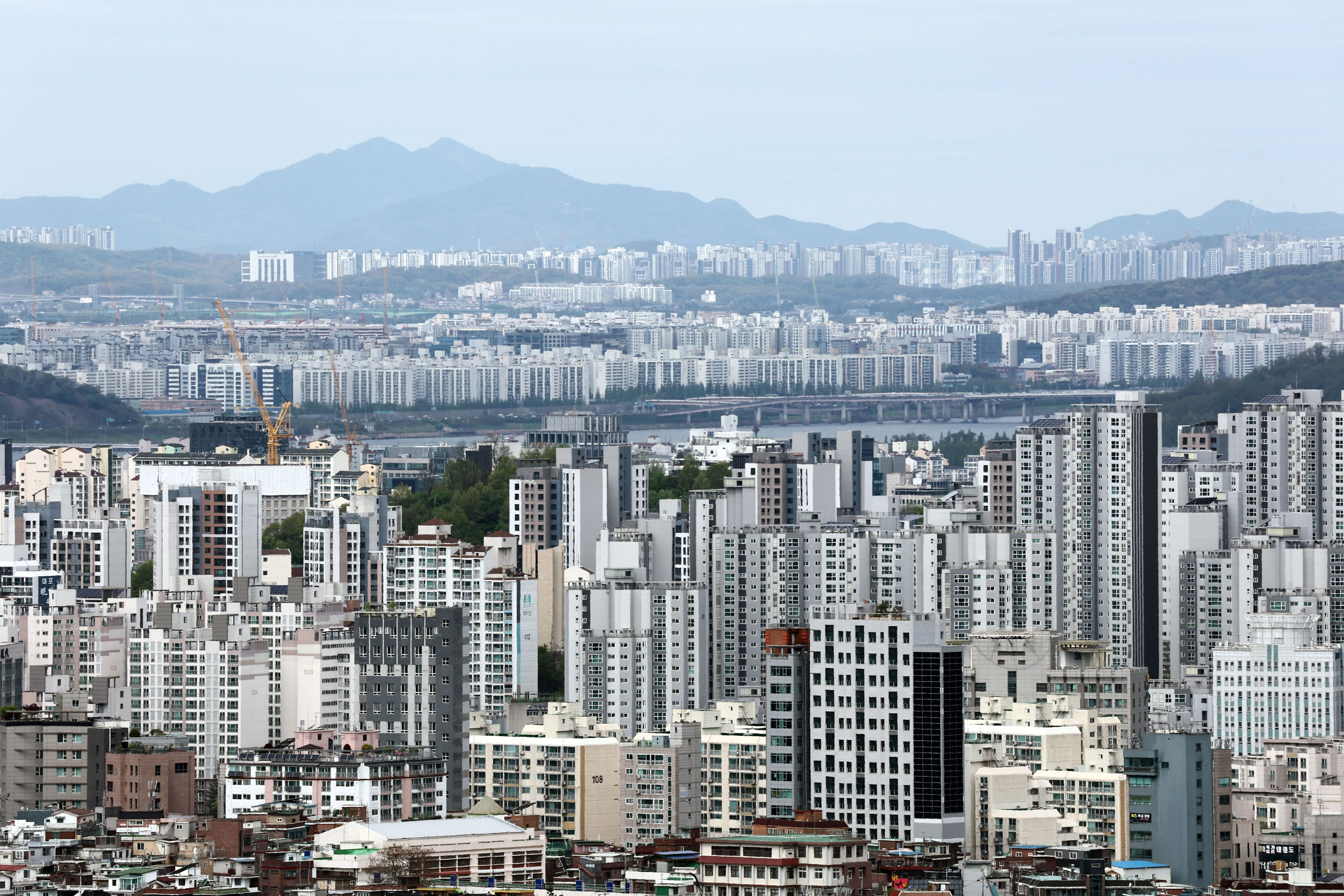 국회 앞 고층빌딩 못 본다…서울 고도지구는 50년 만에 전면 개편