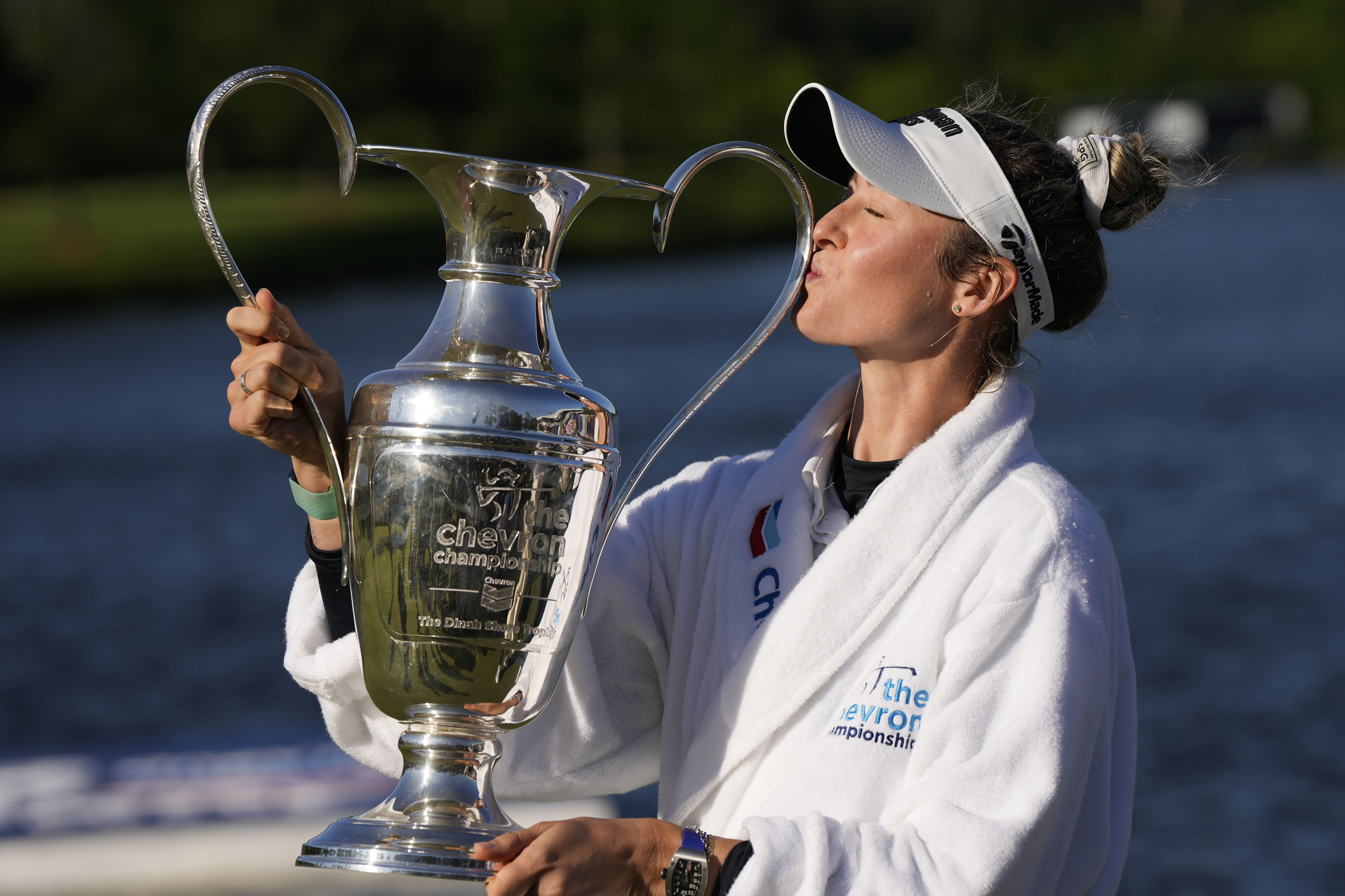 nelly korda ties lpga tour record with 5th straight victory, wins chevron championship for 2nd major