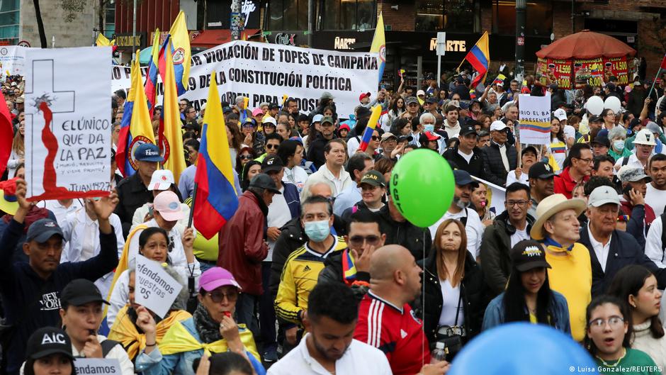 colombia: thousands protest president petro's reforms