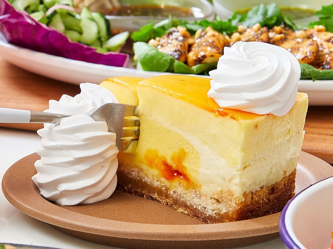 ‘cheesecake factory’ สุดยอด ‘ชีสเค้ก’+เมนูโฮมคุกไซส์ใหญ่สไตล์อเมริกัน