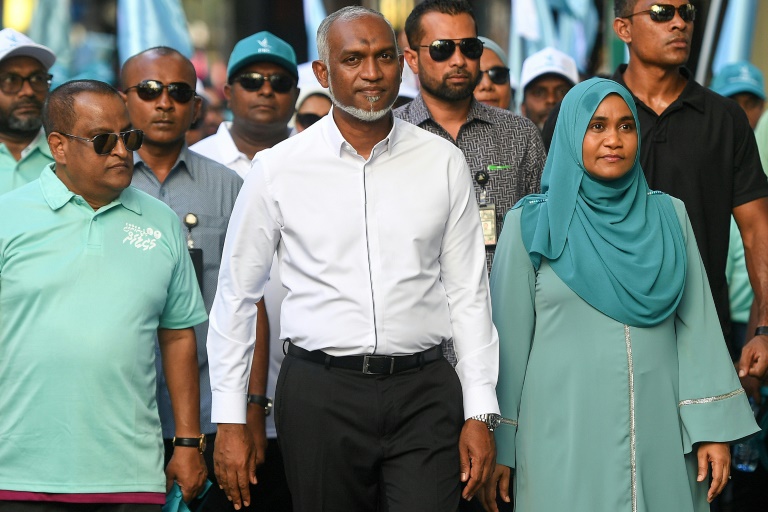 muizzu: pro-china engineer sweeps maldives election