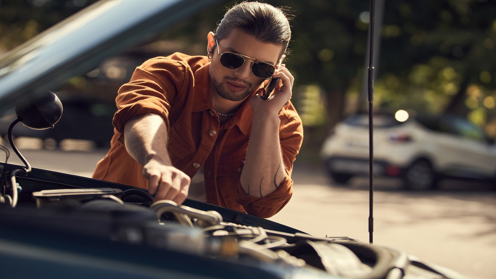 <p>Drivers often look for reliability and longevity when purchasing a car. They want a vehicle that can go the distance without facing serious issues, especially before reaching the 100,000-mile mark.</p> <p>Unfortunately, not all cars are built to last this long without problems. In this article, we will provide a list of 25 cars notorious for breaking down before 100k miles, helping potential buyers make more informed decisions.</p>