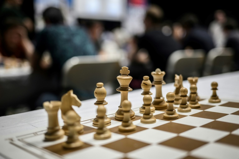 prodígio indiano de 17 anos faz história no xadrez