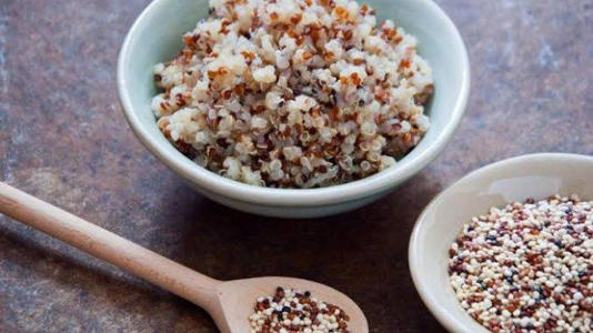 ilustrasi quinoa, salah satu makanan yang dapat membangun massa otot tanpa menaikkan berat badan (grid.id)