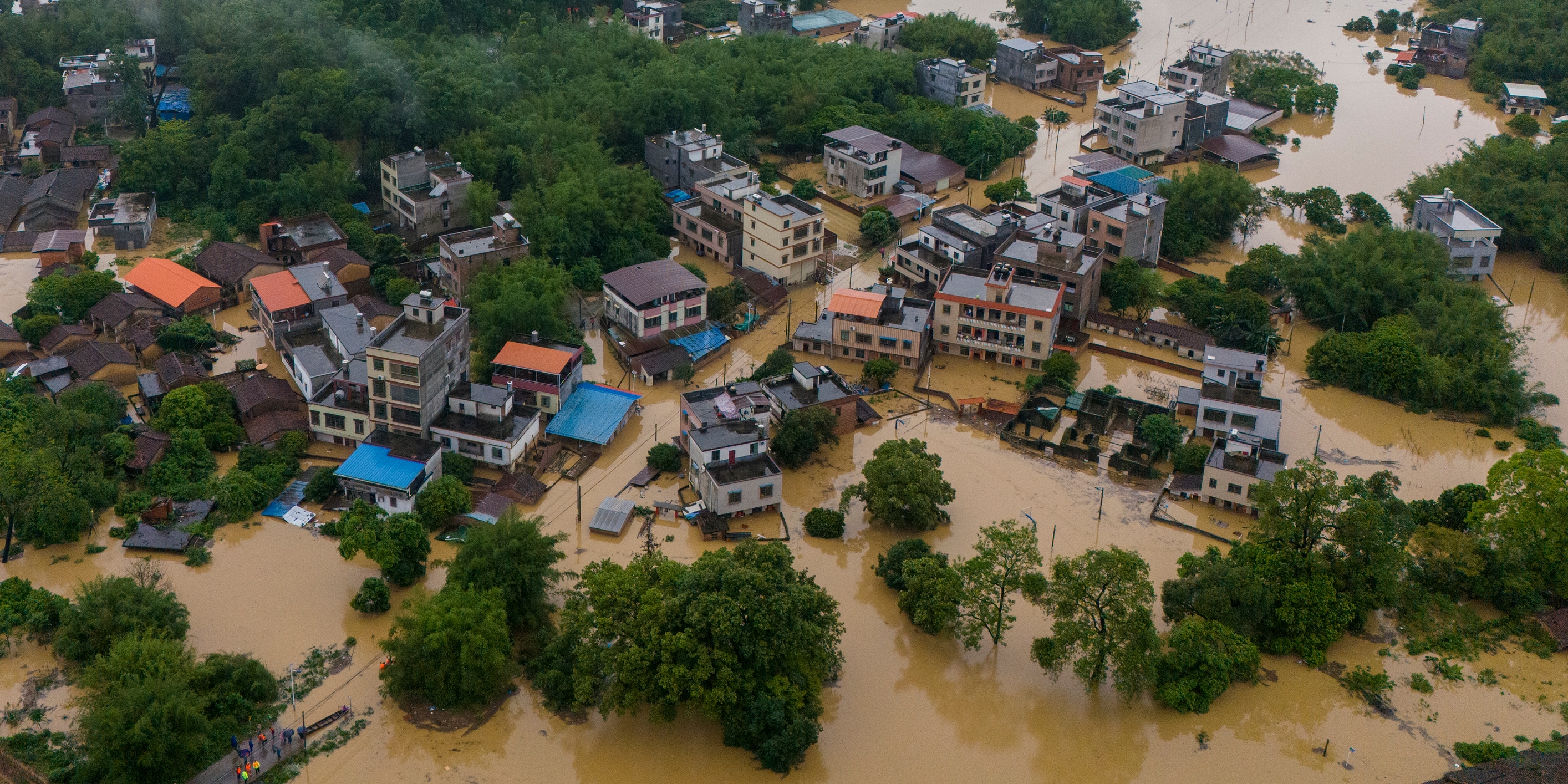evakuierungen und vermisste - rekord-regenfälle verursachen chaos in südchina