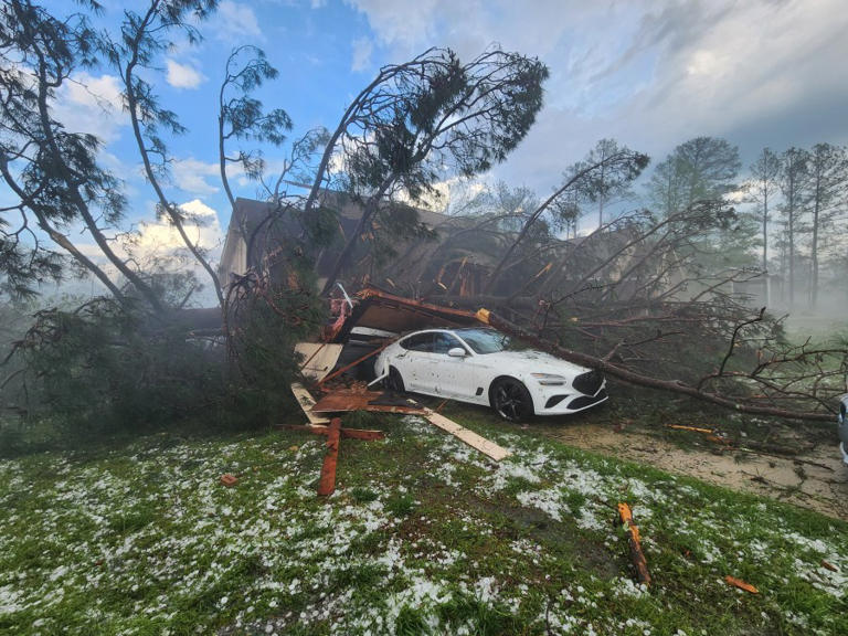 ‘Looked like a catastrophe’: Rock Hill neighbors begin clean up from ...