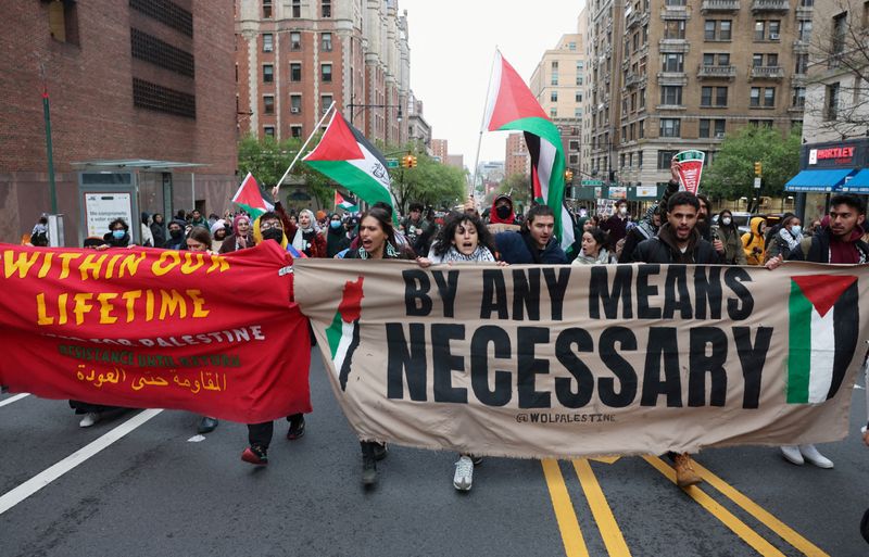 columbia university cancels in-person classes after pro-palestinian protests