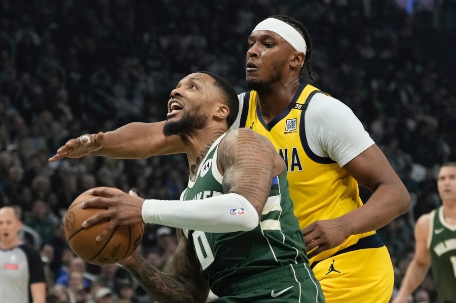 Damian Lillard’s 35-point 1st Half Helps Bucks Beat Pacers 109-94 ...