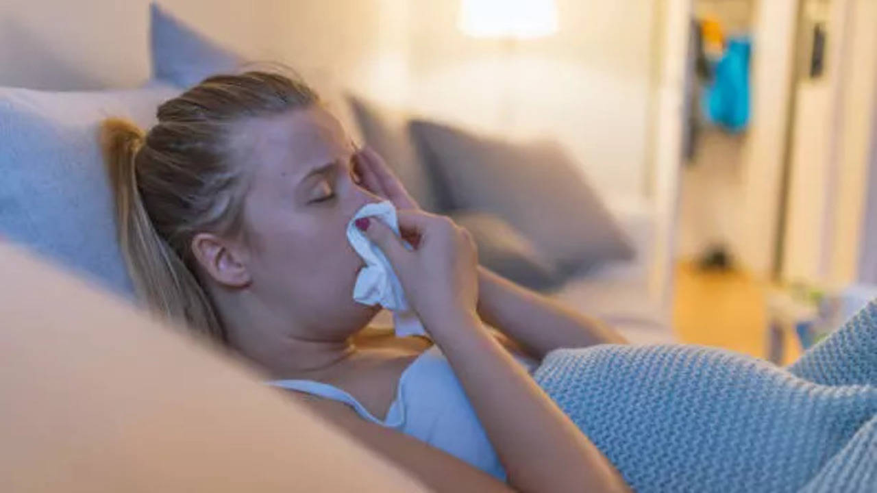 why do allergies flare up at night? easy ways to calm them down