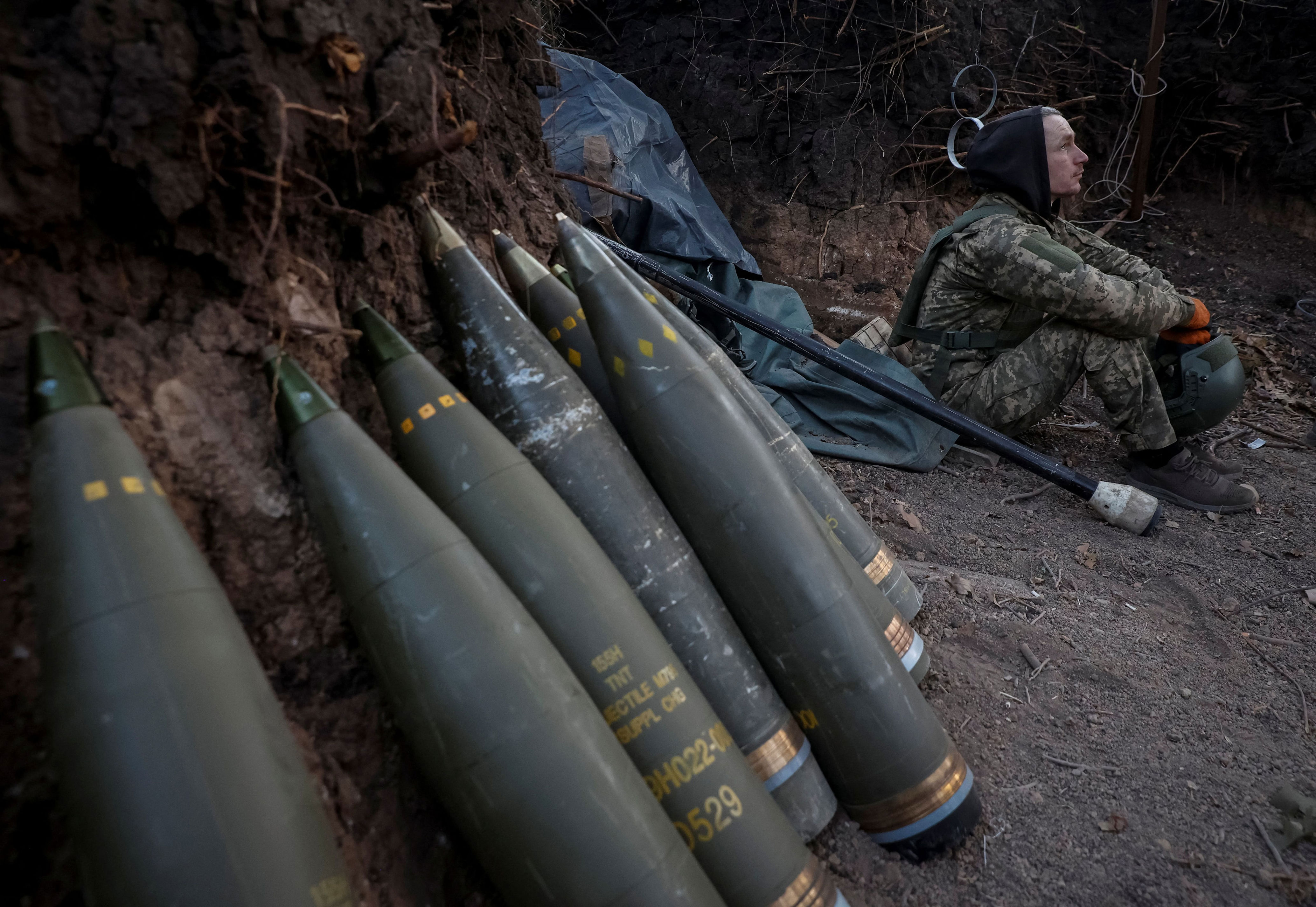 la ayuda estadounidense es un salvavidas para la lucha de ucrania por evitar la derrota