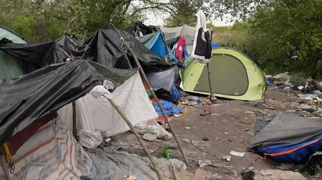 migrants in dunkirk trying to enter uk vow they'll return if deported