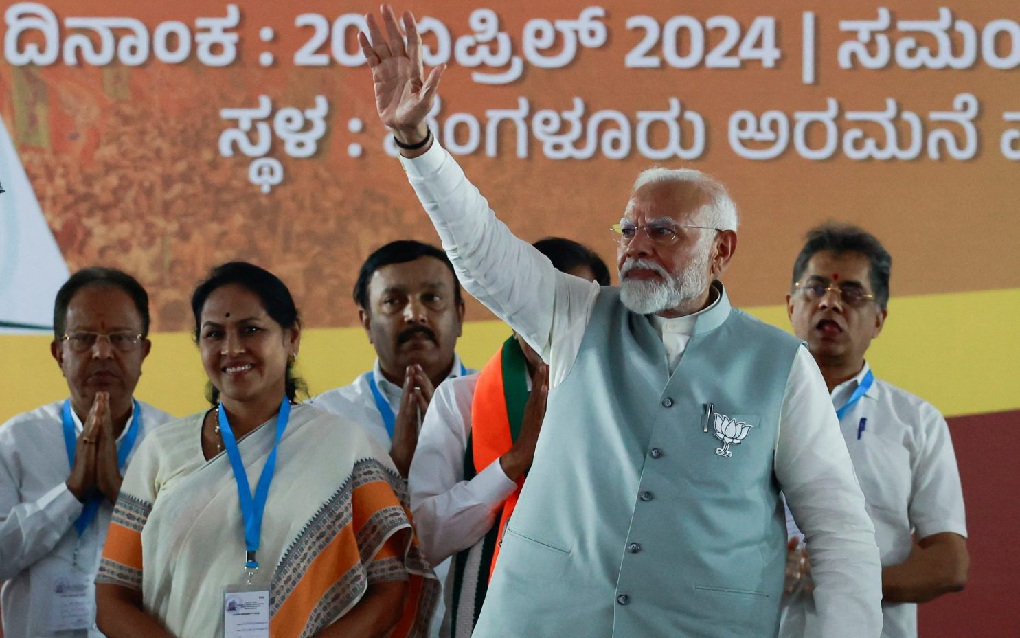 anger as modi rails against muslim ‘infiltrators’ with ‘lots of children’