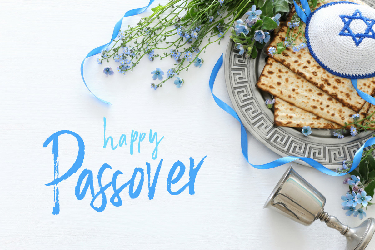 59 Happy Passover Greetings and Wishes To Send to Friends & Family