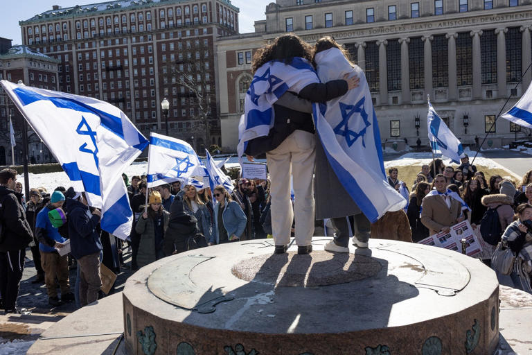 Columbia Goes Remote as Anti-Israel Campus Protests Escalate