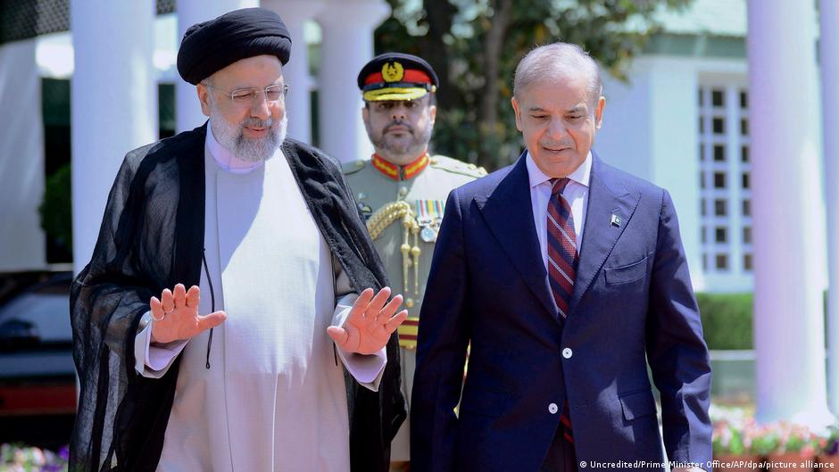 iran president raisi woos pakistan amid israel tensions