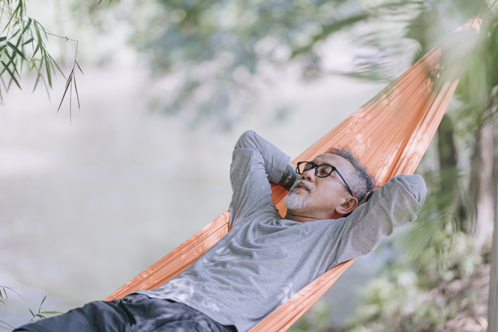 Should you take a $200,000 pension lump sum or $915 per month?