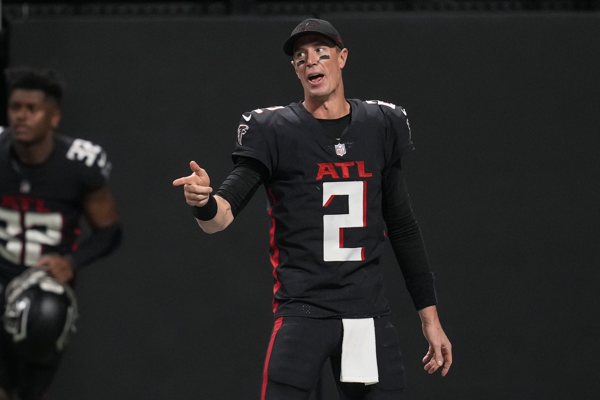 longtime falcons qb retires from nfl