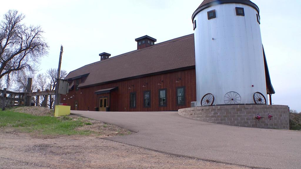 Isanti Wedding Venue Closes Suddenly, Leaving Brides Scrambling And Out ...