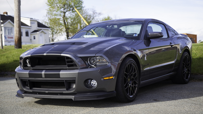 what's the difference between a shelby mustang and a regular mustang?