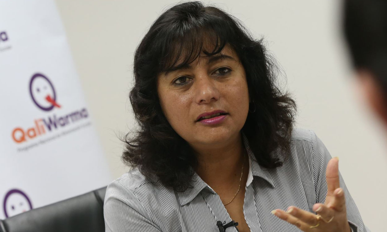 mónica moreno renuncia a su cargo como directora del programa qali warma