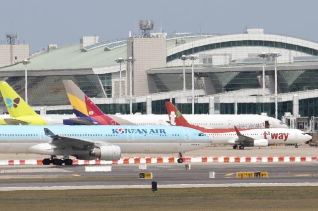 “한국인 女승객 3시간 난동” 인천 오던 항공기 비상착륙